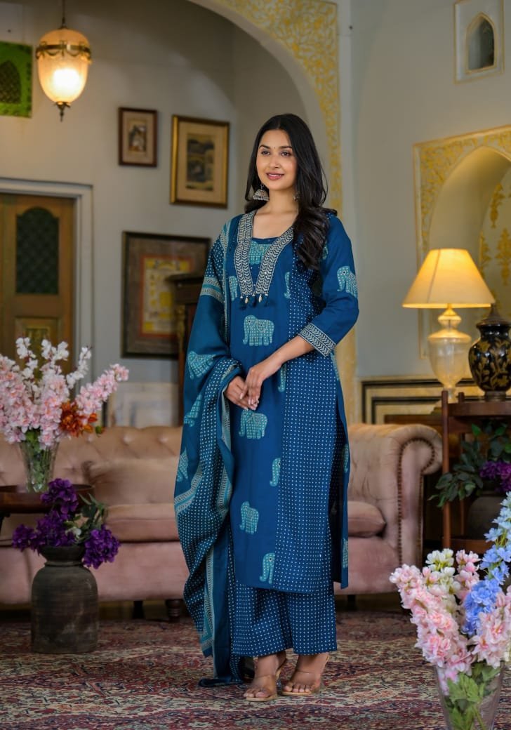 IMG-20250813-WA0139.jpg Elegant Heavy Cotton Kurti Pant Set with Sequence Work Dupatta - Image 9