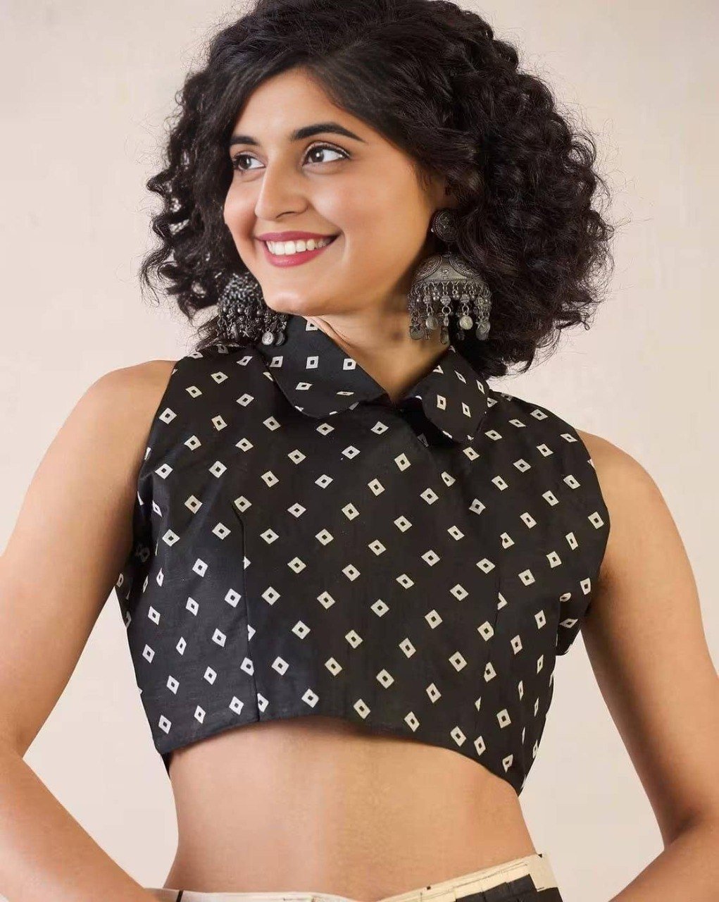 offwhite linen cotton digital print saree with handmade zalar offwhite linen cotton digital print saree with handmade zalar